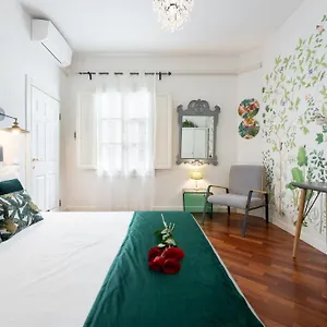 Guest house Casa Faenza At Most Historical Center With Lift !!!, Florence