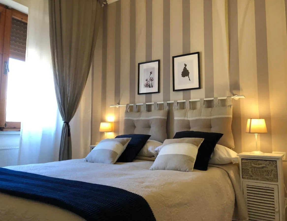Aura House Hotel Florence 0*,