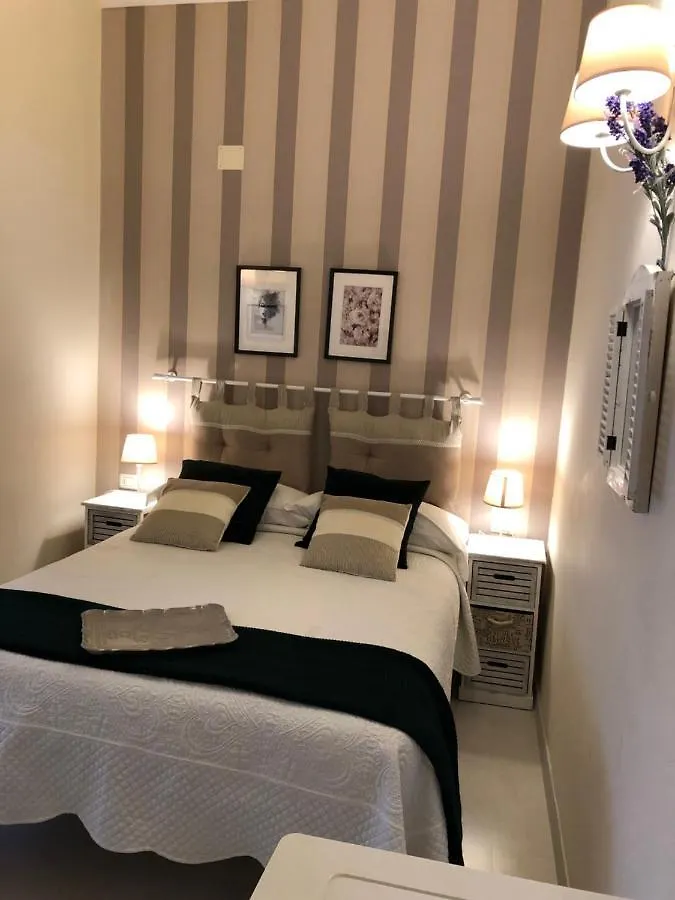 Aura House Hotel Florence 0*,